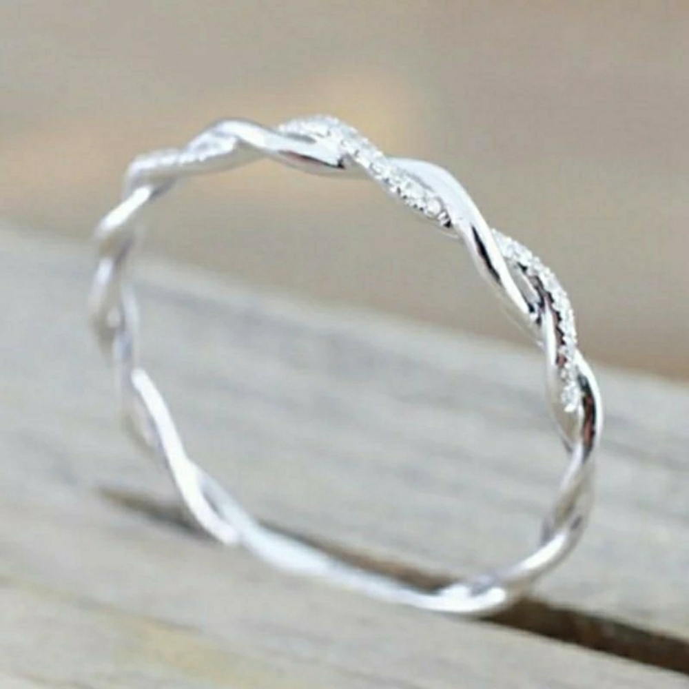 925 Silver Ring - Picture 3 of 3